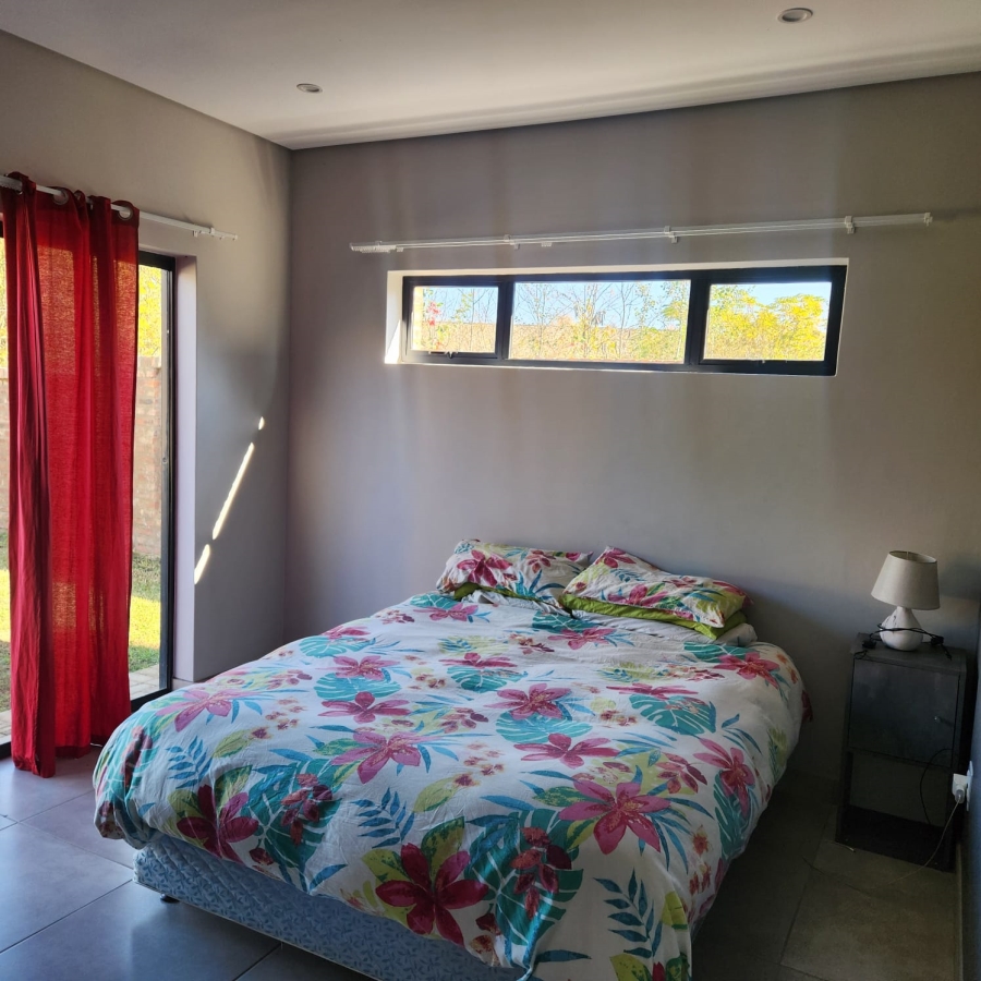 To Let 3 Bedroom Property for Rent in Van Der Hoff Park North West